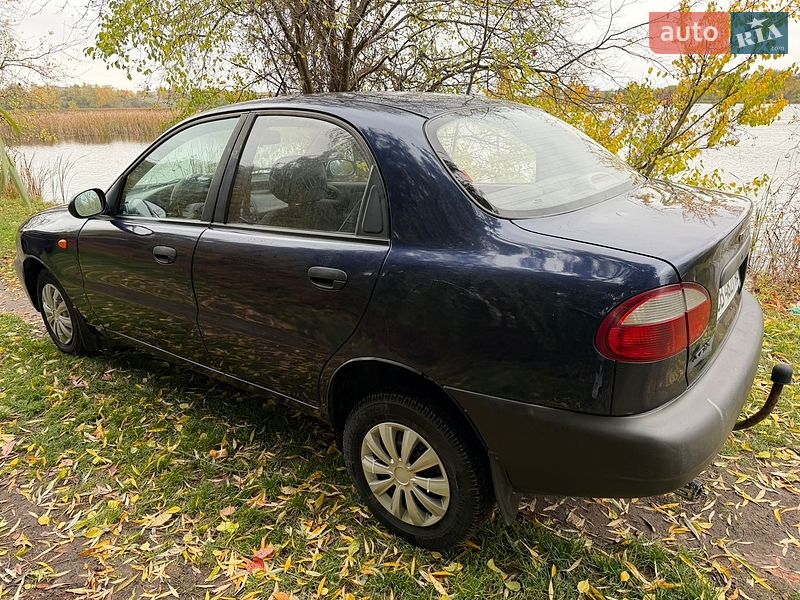 Седан Daewoo Sens 2005 в Ізяславі