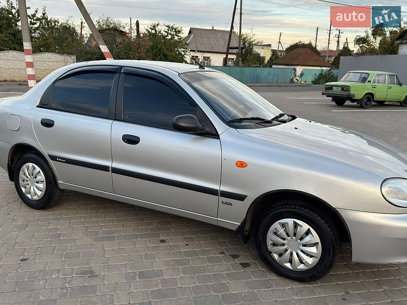Седан Daewoo Sens 2004 в Кременчуці