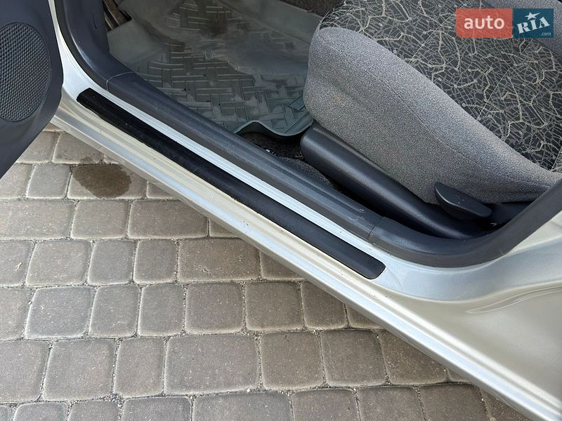 Седан Daewoo Sens 2004 в Кременчуці