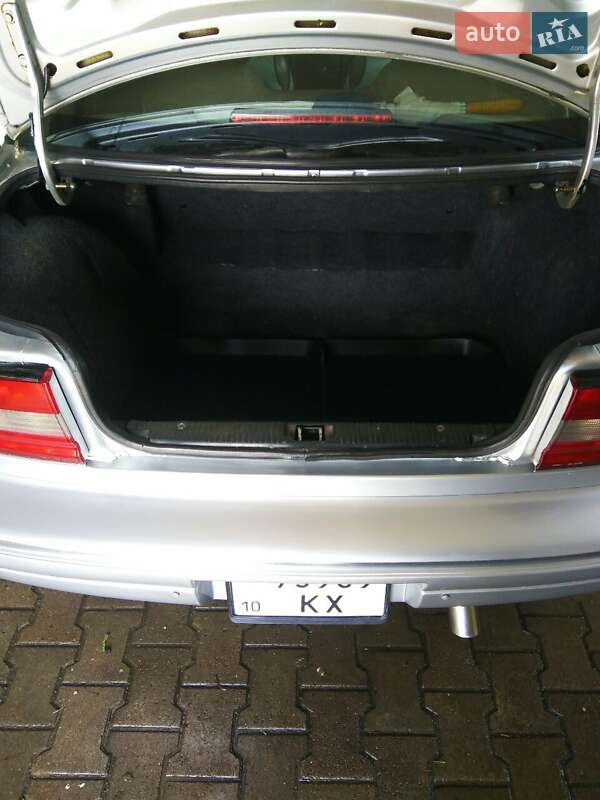 Седан Daewoo Super Salon 1996 в Яготині