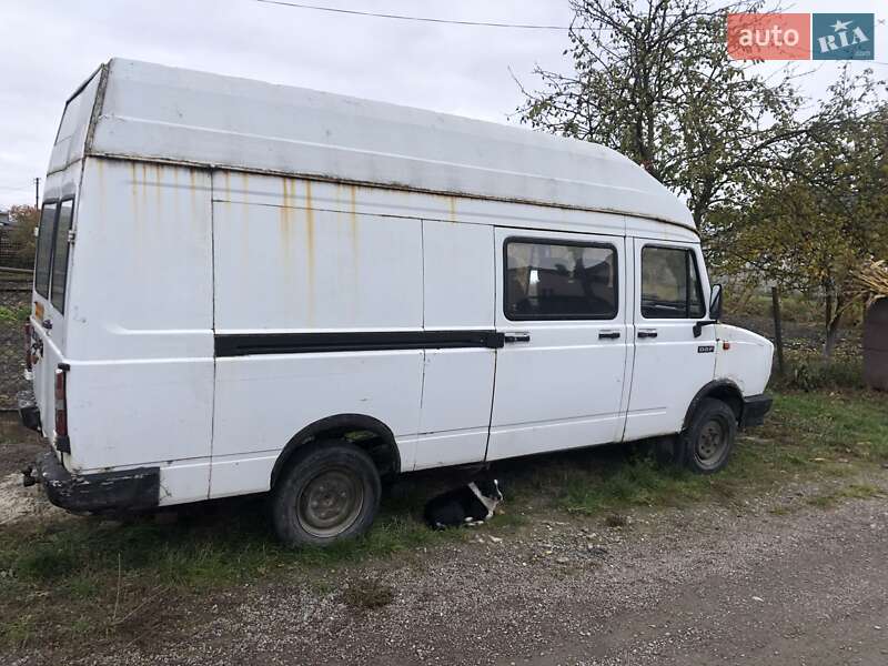 Грузовой фургон DAF 400 груз. 1990 в Радехове фото Грузовой фургон DAF 400 груз. 1990 в Радехове