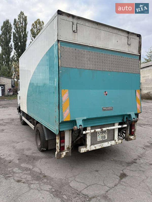 Грузовой фургон DAF 45 1995 в Першотравенске