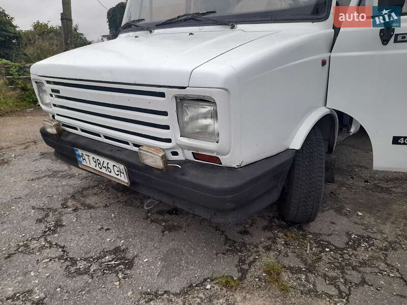 Мінівен DAF 600 1992 в Славуті