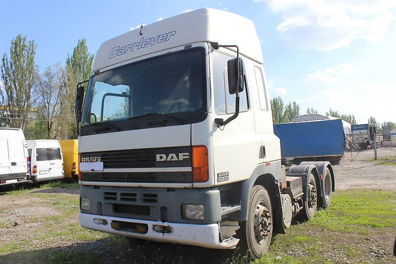 Тягач DAF 85 2001 в Днепре