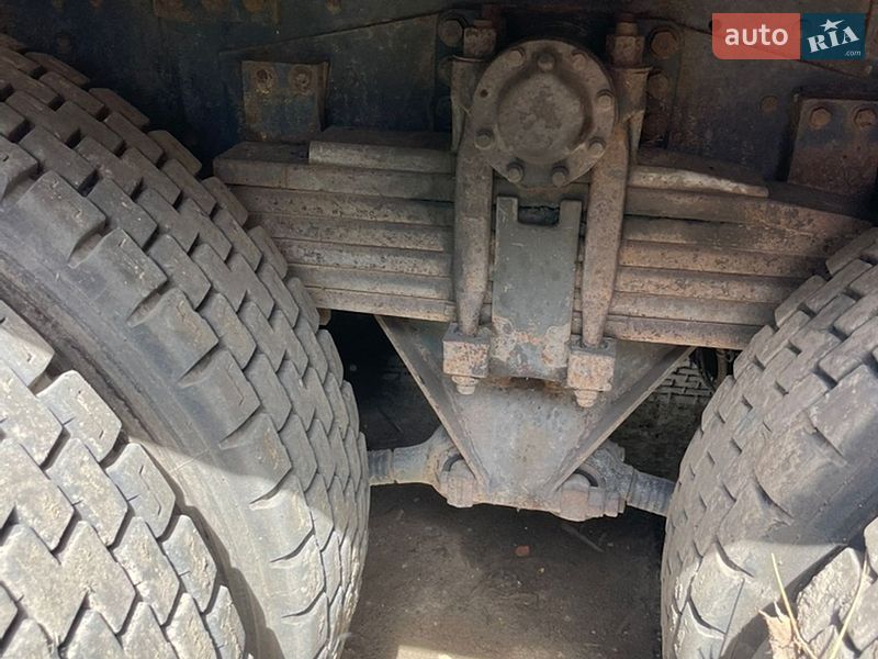 Самоскид DAF 85 2000 в Бучі