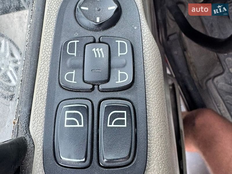 Самосвал DAF 85 2011 в Ровно