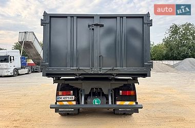 Самосвал DAF 85 2011 в Ровно