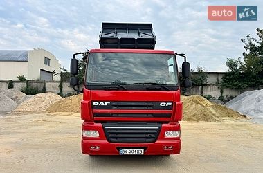 Самосвал DAF 85 2011 в Ровно