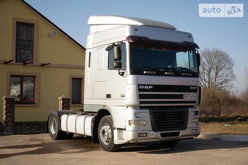 Тягач DAF 95 2005 в Дубровице