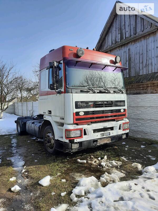 Тягач DAF 95 1996 в Березному