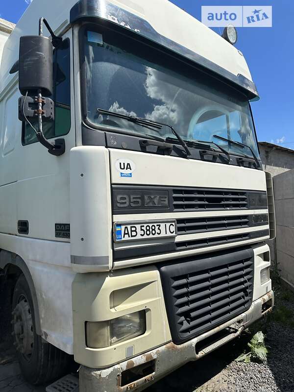 Тентований DAF 95 2000 в Вінниці