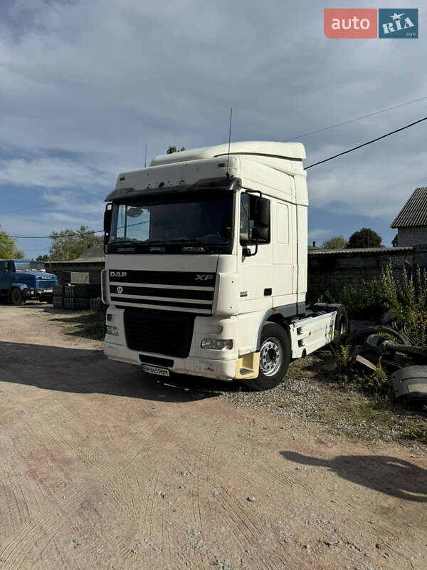 Тягач DAF 95 2006 в Коростишеві