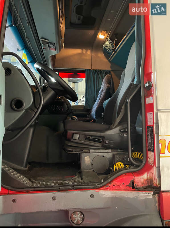 Тягач DAF 95 2004 в Василькове
