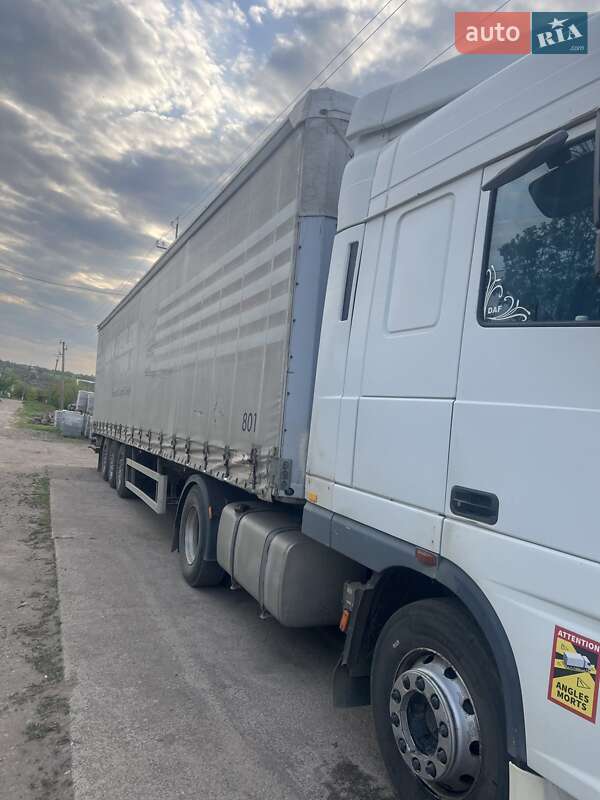 Тягач DAF 95 2004 в Кривому Розі