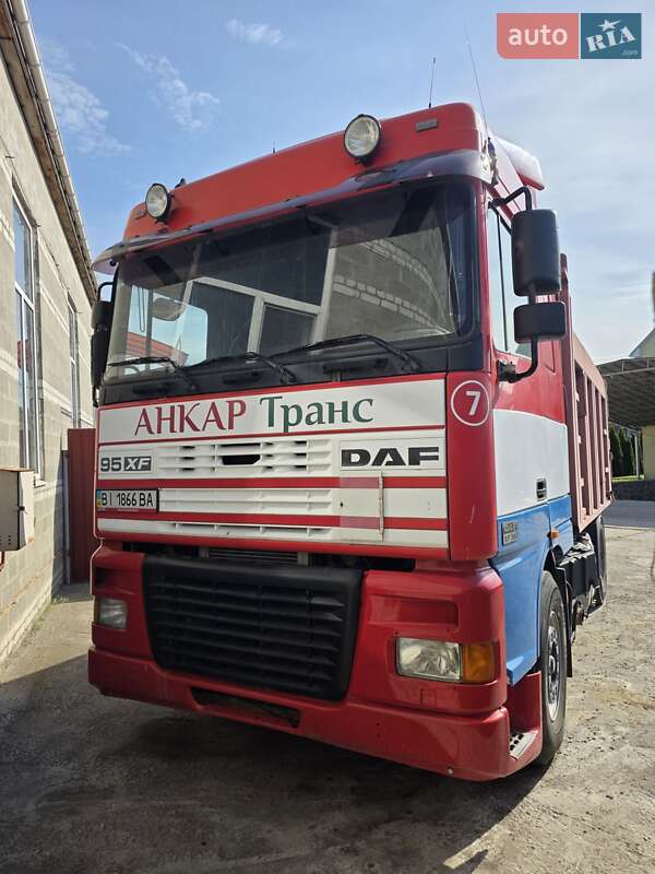 Самосвал DAF 95 2000 в Кременчуге Самосвал DAF 95 2000 в Кременчуге