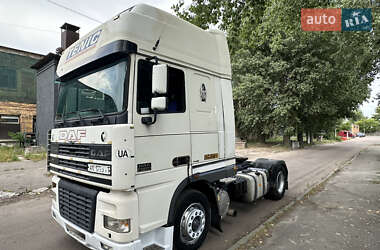 Тягач DAF 95 2002 в Киеве