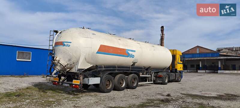 Тягач DAF 95 1999 в Днепре