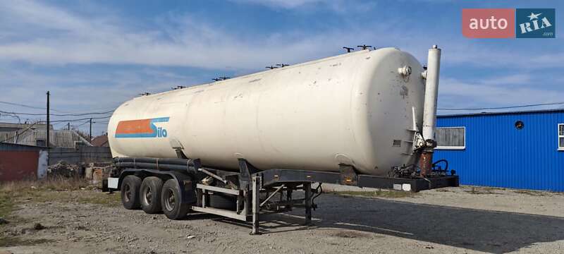 Тягач DAF 95 1999 в Днепре