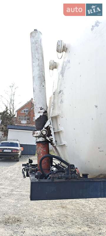 Тягач DAF 95 1999 в Днепре