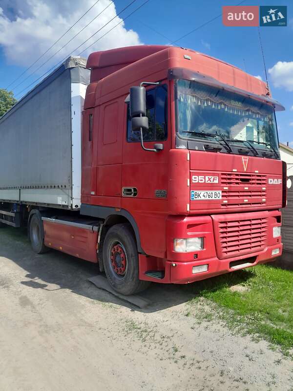 Тягач DAF 95 2001 в Рівному