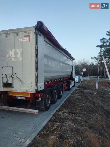 Самосвал DAF 95 2003 в Буче