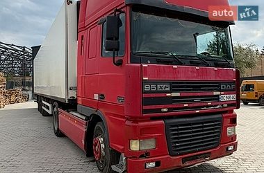 Тягач DAF 95 2002 в Львове