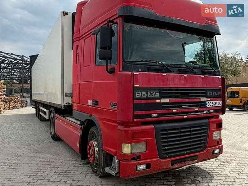 Тягач DAF 95 2002 в Львове