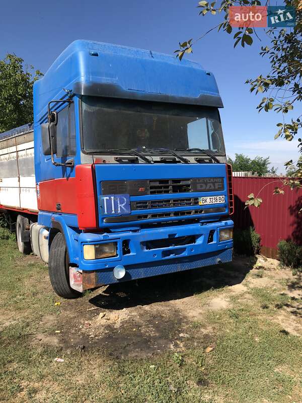 Зерновоз DAF ATI 1998 в Гайсине