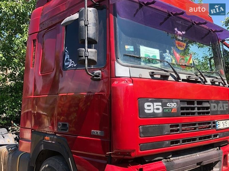 Тягач DAF ATI 1997 в Золотоноше