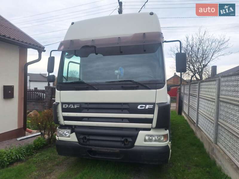 Тягач DAF CF 75 2002 в 