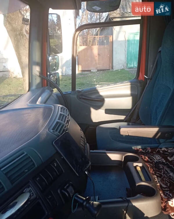 Вантажний фургон DAF CF 75 2003 в Болграді