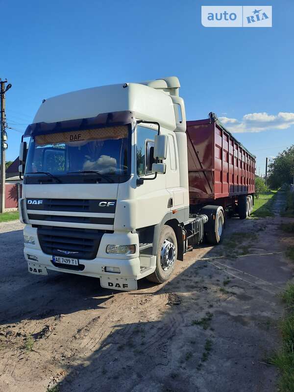 Тягач DAF CF 85 2001 в Близнюках фото Тягач DAF CF 85 2001 в Близнюках