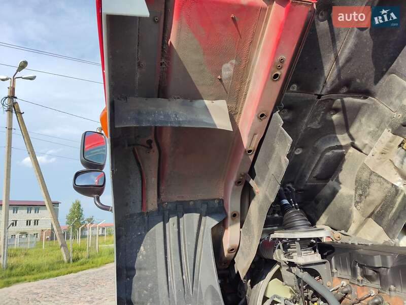 Тягач DAF CF 85 2011 в Славуте