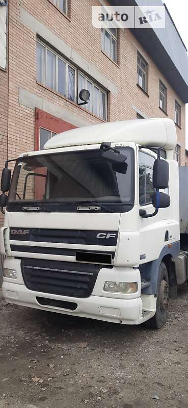 Тягач DAF CF 85 2008 в Киеве