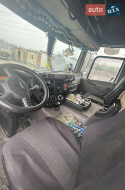 Тягач DAF CF 85 2011 в 