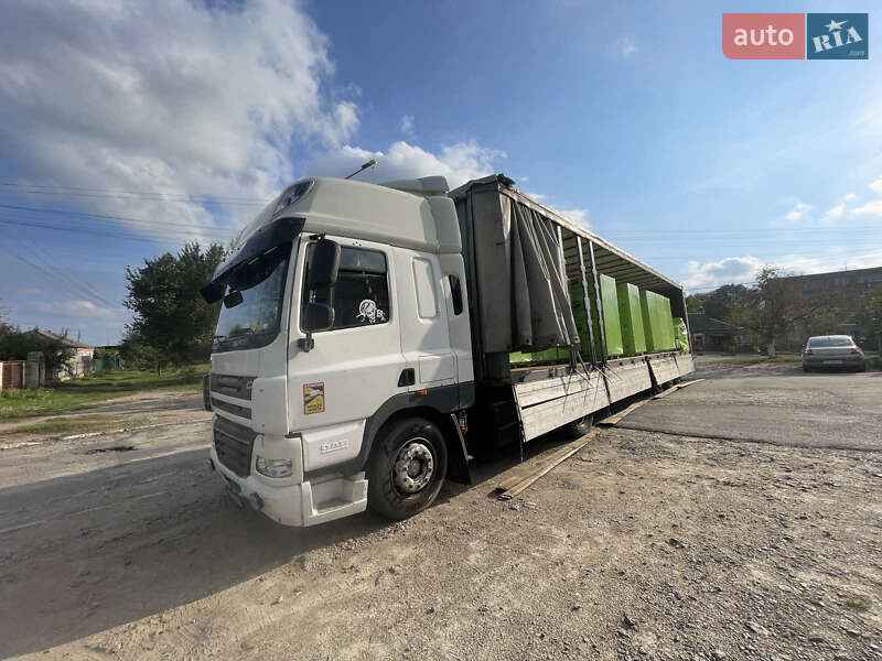 Тягач DAF CF 85 2009 в Смілі