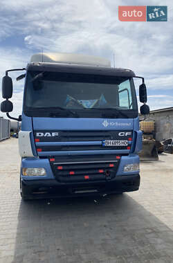 Тягач DAF CF 85 2011 в Южному