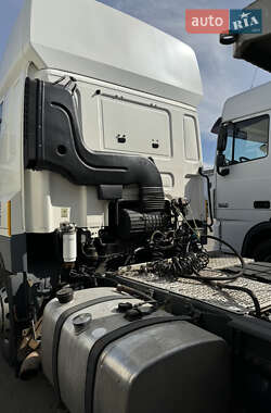 Тягач DAF CF 85 2011 в 