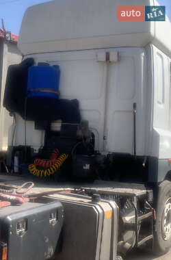 Тягач DAF CF 85 2010 в 