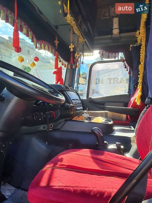 Вантажний фургон DAF CF 85 2005 в Києві