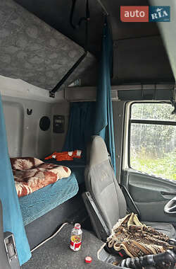 Тягач DAF CF 85 2004 в 