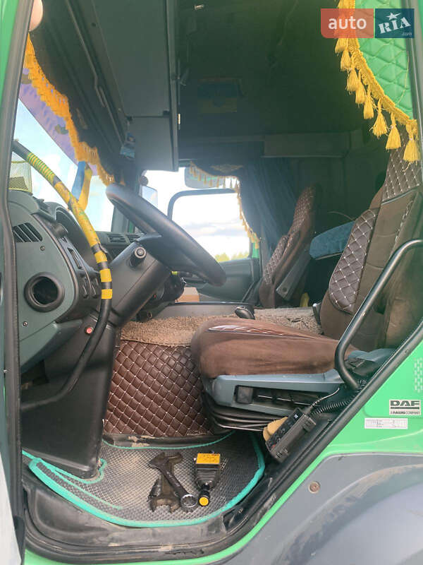 Тягач DAF CF 85 2004 в Гайсину