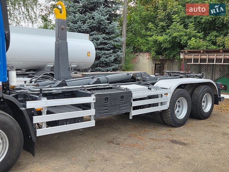 Мультилифт DAF CF 85 2013 в Черновцах