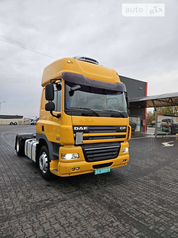 Тягач DAF CF 2011 в 