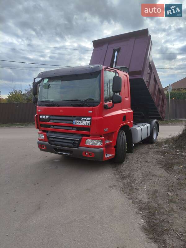 Самосвал DAF CF 2013 в Киеве