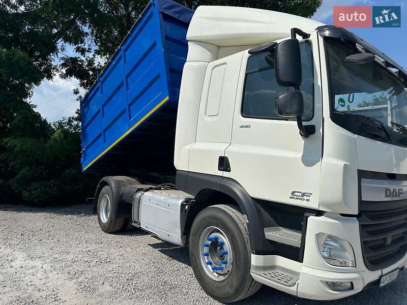 Самосвал DAF CF 2016 в 