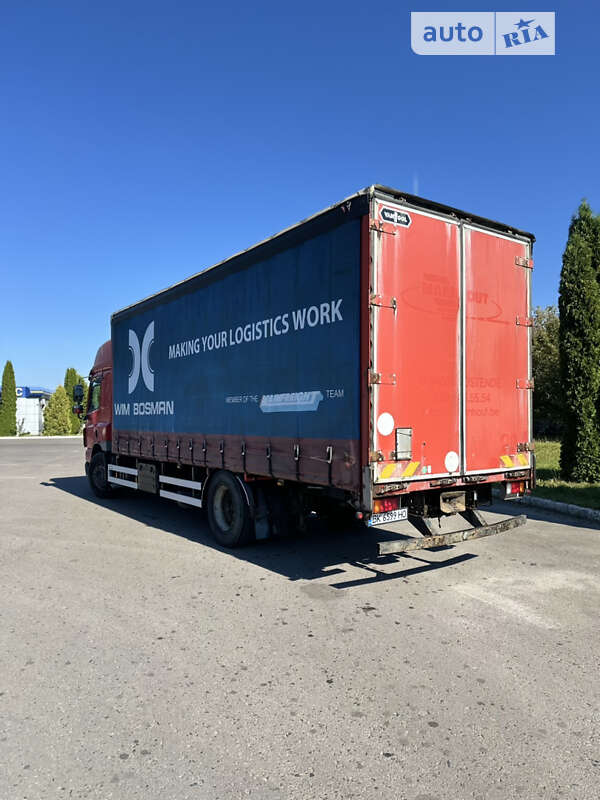 Грузовой фургон DAF CF 2010 в Ровно