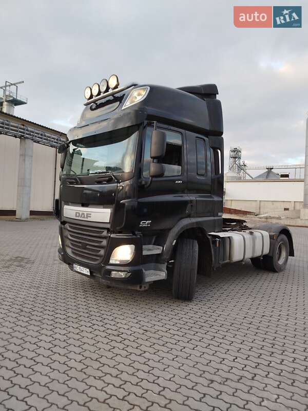 Тягач DAF CF 2015 в Львове