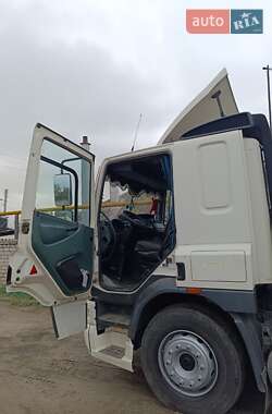 Грузовой фургон DAF CF 2002 в Харькове