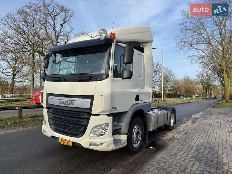 Тягач DAF CF 2016 в Запоріжжі